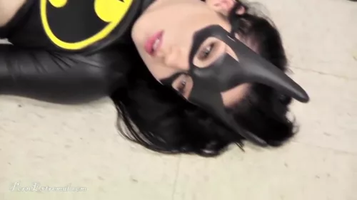 Batgirl Beatdown (XXXtremeComiXXX)