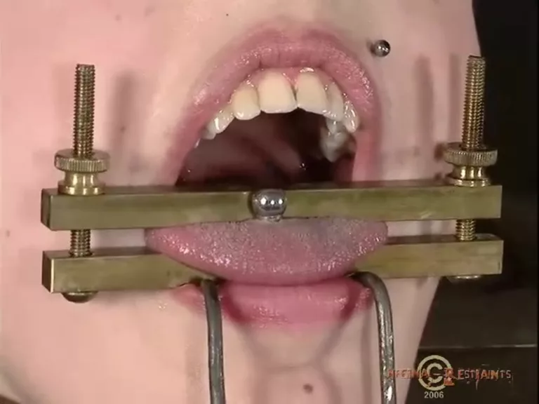 Squat Stocks (Infernal Restraints)