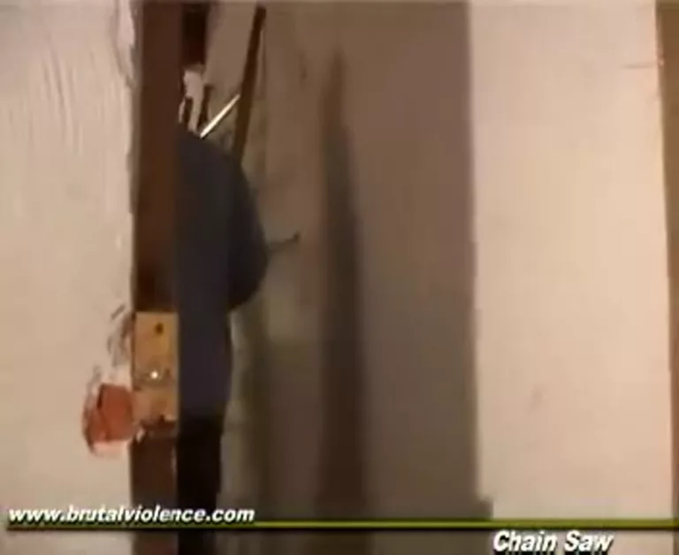 Chain Saw (Brutal Violence)