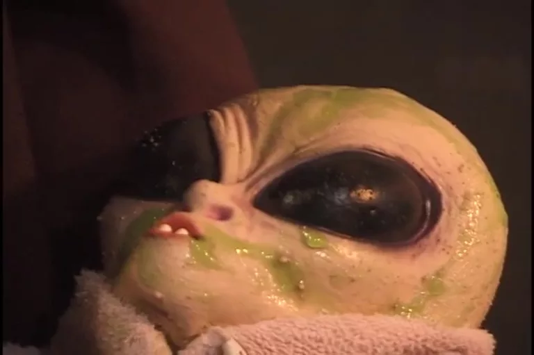 Alien Autopsy (Wave Studios)