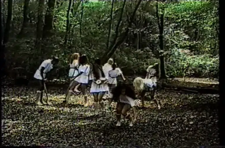 Female Mercenaries on Zombie Island (Wave Studios)