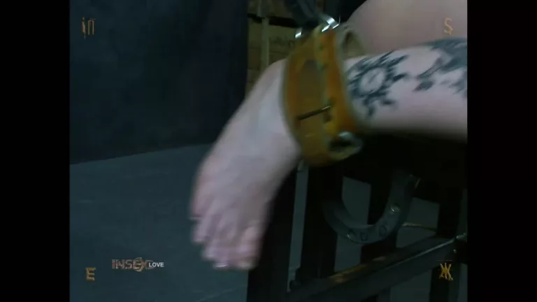 Nube (Infernal Restraints)