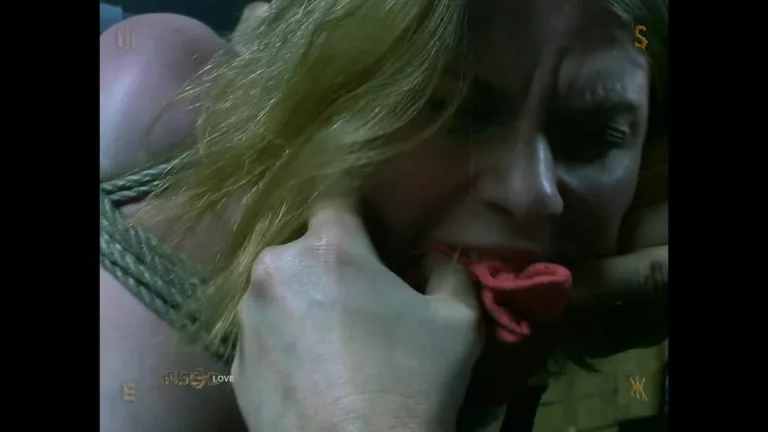 Nube (Infernal Restraints)
