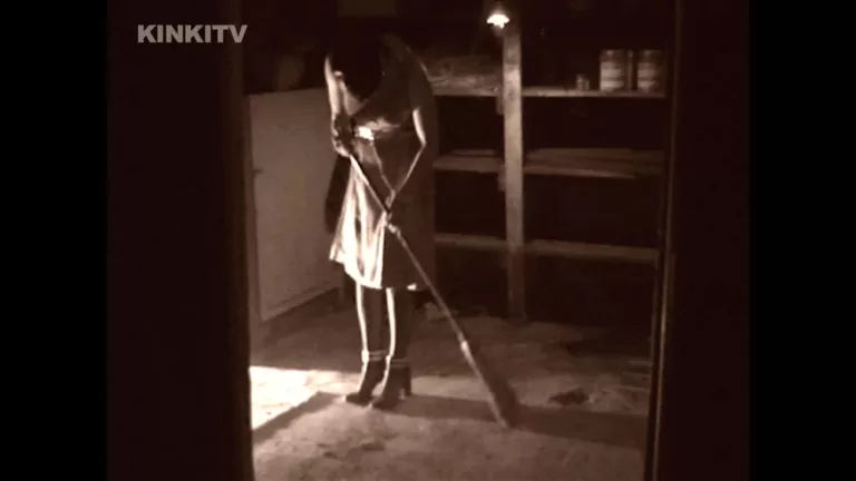 Animalisation of a Woman (KinkyTV)