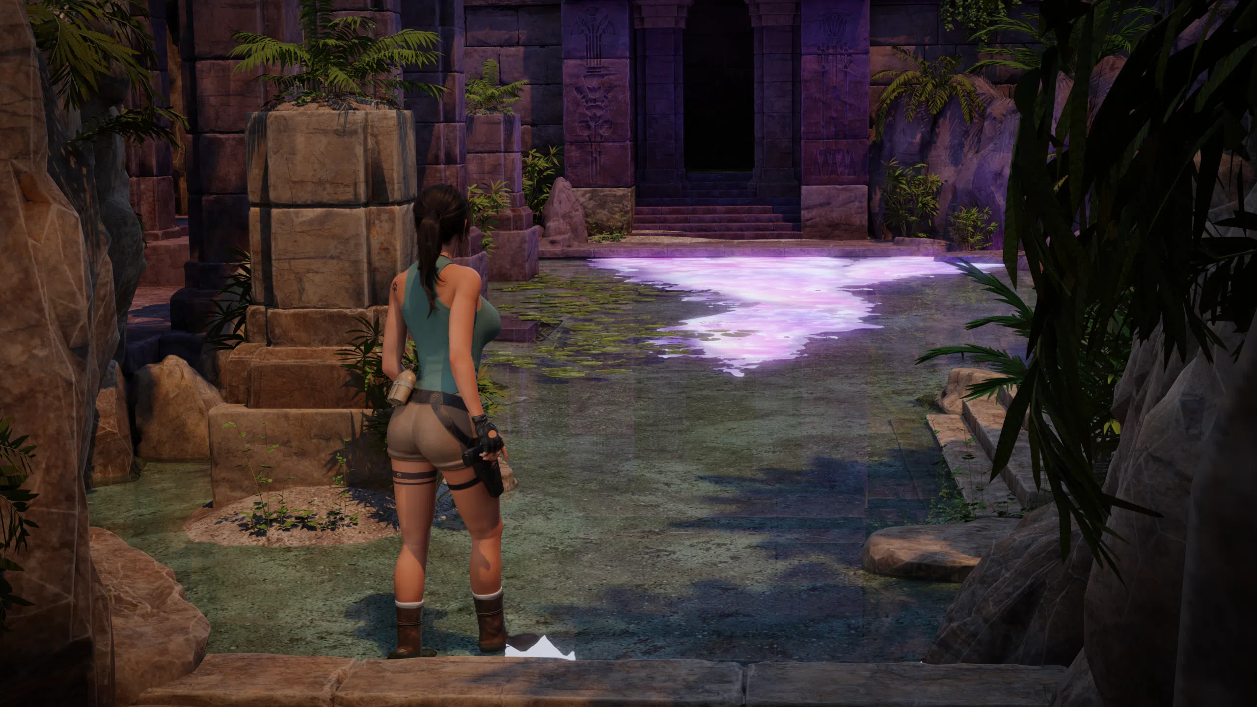 Lara_Croft_and_the_Ancient-God_3